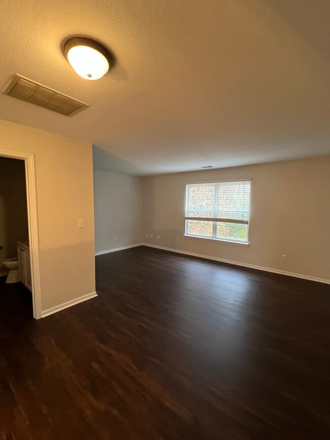 Building Photo - 11973 Cedar Dr