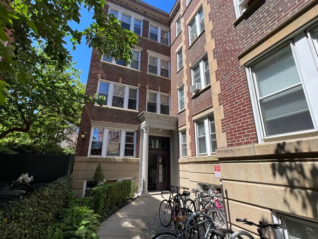 Building Photo - 71-73 Martin St