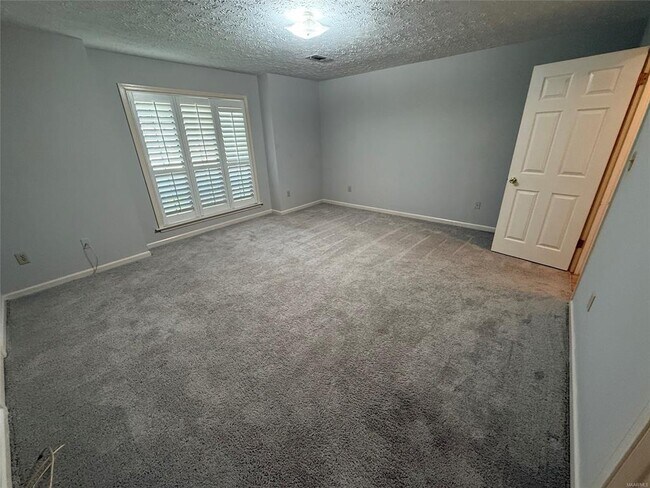 Building Photo - 3204 Gatsby Ln