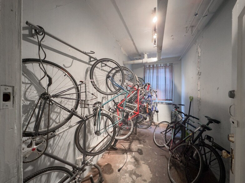 Building Photo - 2424 N Kedzie Blvd