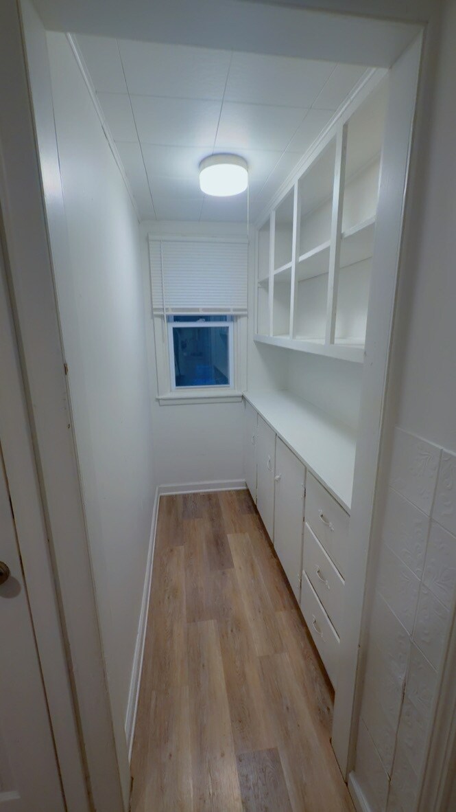 Building Photo - 176 W Delavan Ave