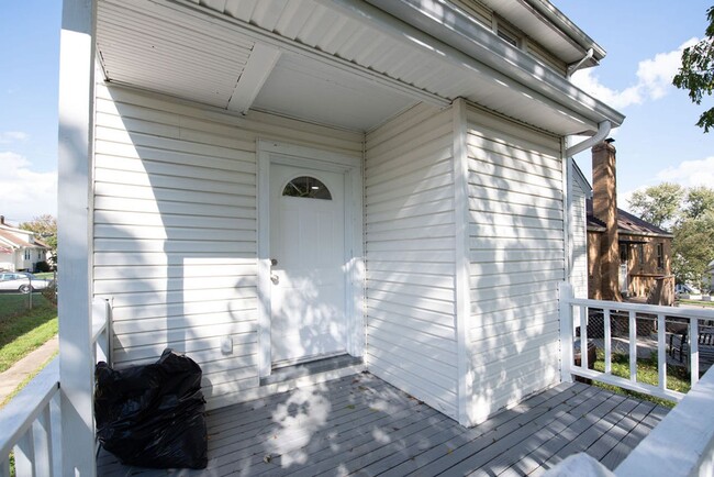 Building Photo - NORTH COLLEGE HILL -  Stunning remodel 3be...