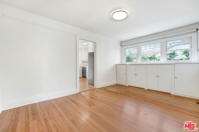 Building Photo - 11970 Darlington Ave