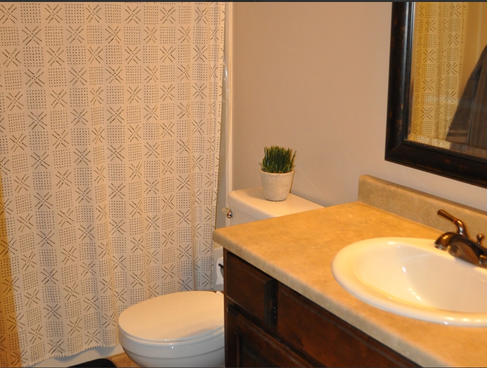 Building Photo - 285 S 810 W