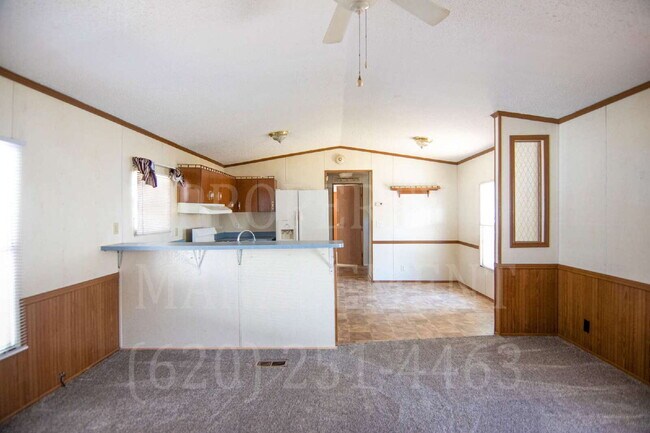 Building Photo - 2-Bed 2-Bath