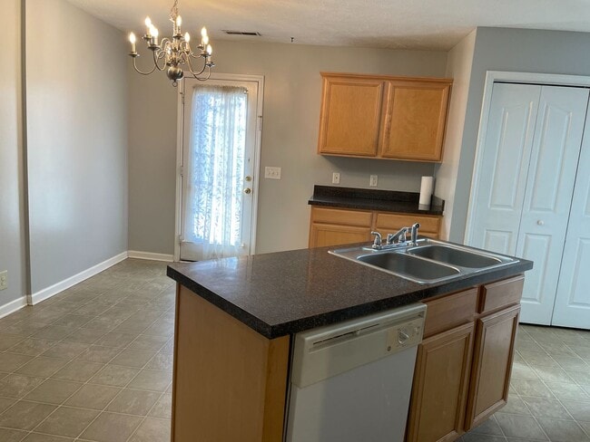 Building Photo - Great Home in Lake Forest! Coming Soon!