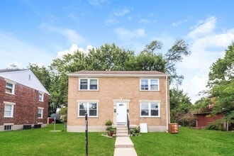 Building Photo - 618-618-618-612 Lucas Dr