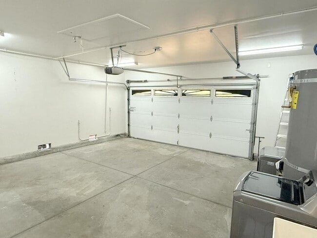 Building Photo - NEW PRICE ! Highly upgraded ! Two Story Ho...