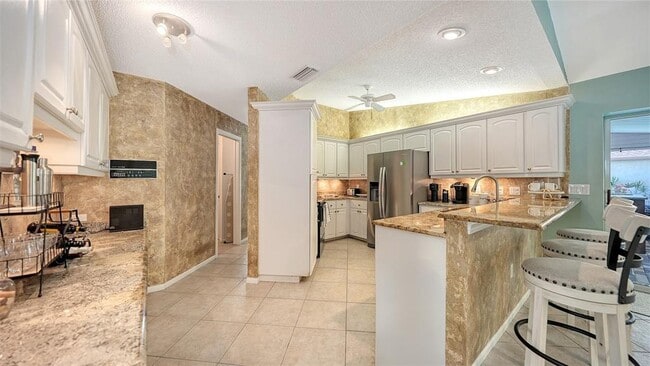 Building Photo - 2246 Cork Oak St W