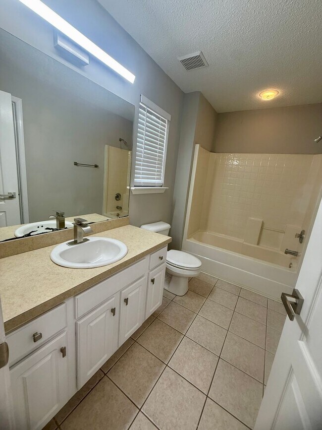 Building Photo - Copper Village Pooler