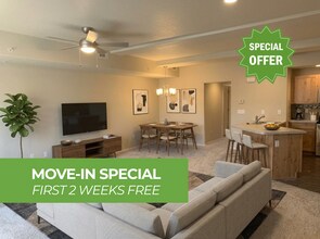 Building Photo - 2 WEEKS FREE! Spacious Townhome!