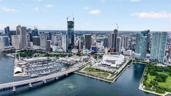 Building Photo - 1040 Biscayne Blvd