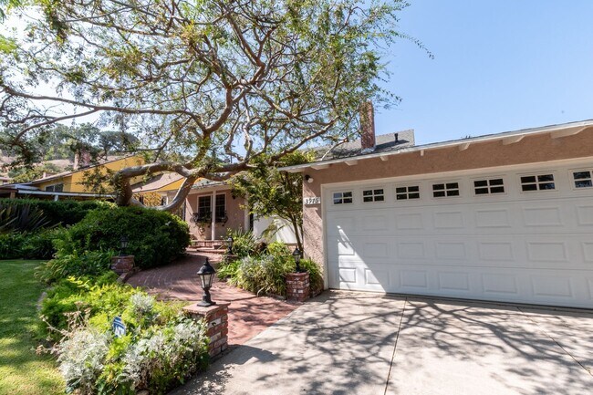 Building Photo - Beautiful 3 bed 1 bath house