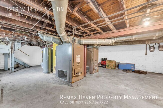 Building Photo - 3219 W 116th St