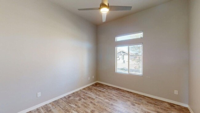 Building Photo - 490 Montecito Dr