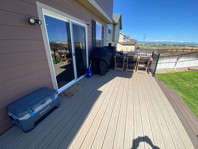 Building Photo - Incredible 4 bedroom home in Reunion.