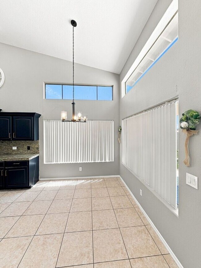 Building Photo - 4 Bedroom Home in the Heart of Ahwatukee for Rent