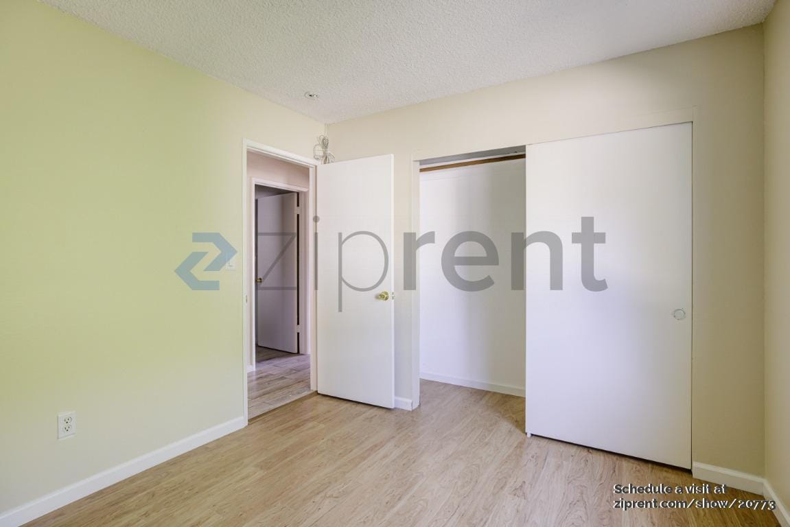 Building Photo - 14520 Hardtree Dr