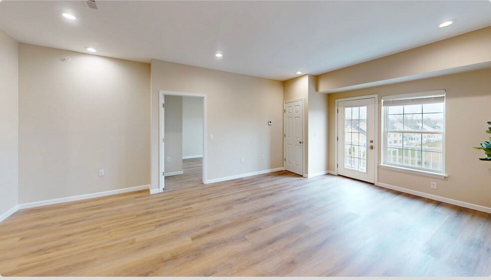 2 Br Living - Chili Paul Place