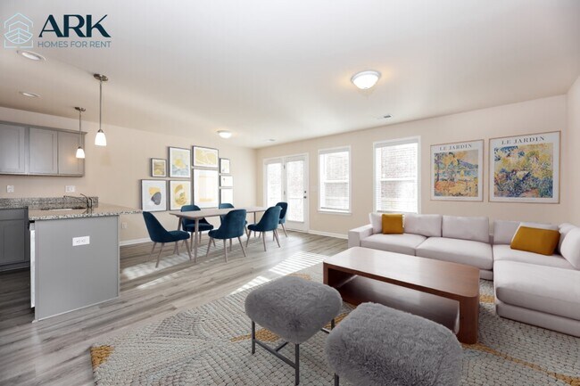 Building Photo - 704 Millsgate Cir