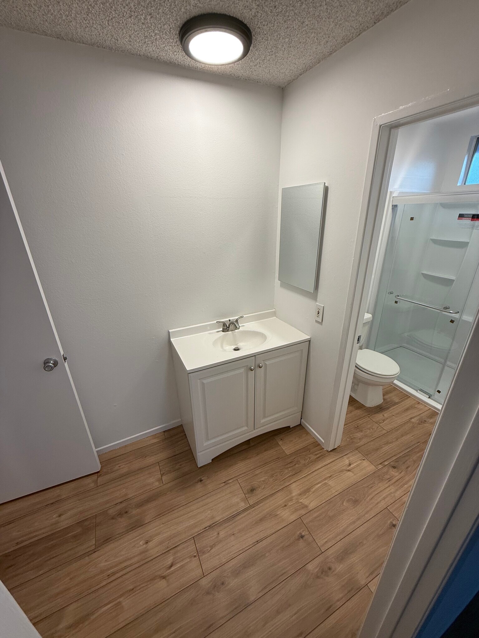 Building Photo - 1218 McClellan Dr