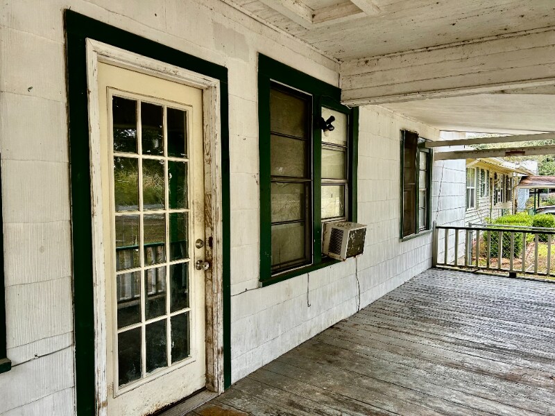 Building Photo - 107 N 4th St