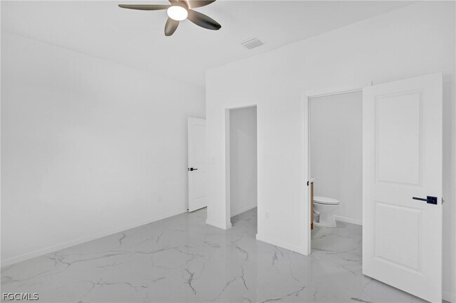 Building Photo - 5231 6th St W