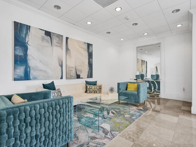 Building Photo - 209 N Fort Lauderdale Beach Blvd