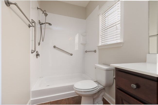 Building Photo - 8317 Anslee Way NW