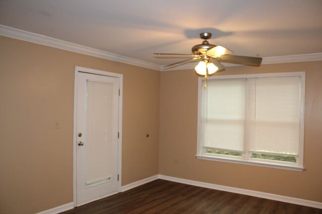 Building Photo - Laurel Station Condos #203 3BD/2BA $3150 PER MONTH includes 2 Assigned parking spaces! Move in 8/...
