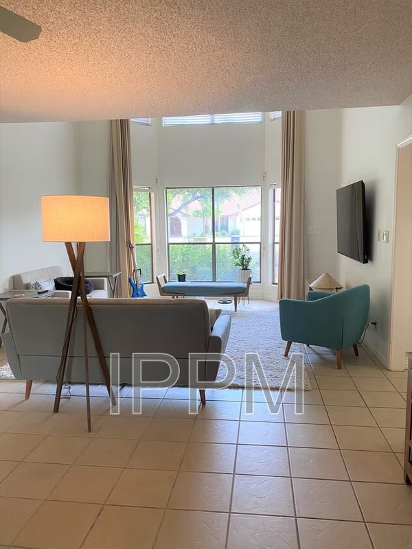 Building Photo - 5320 Guava Dr