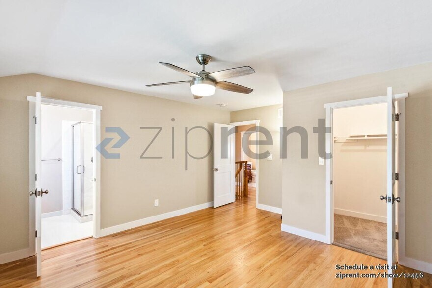 Building Photo - Unit