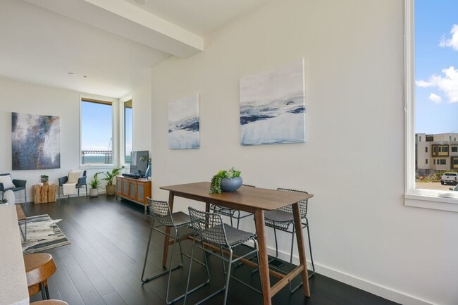 Building Photo - SF Shipyard - 3 BR, 2.5 BA Townhouse 1,437 Sq. Ft. - 3D Virtual Tour, 2-Car Garage