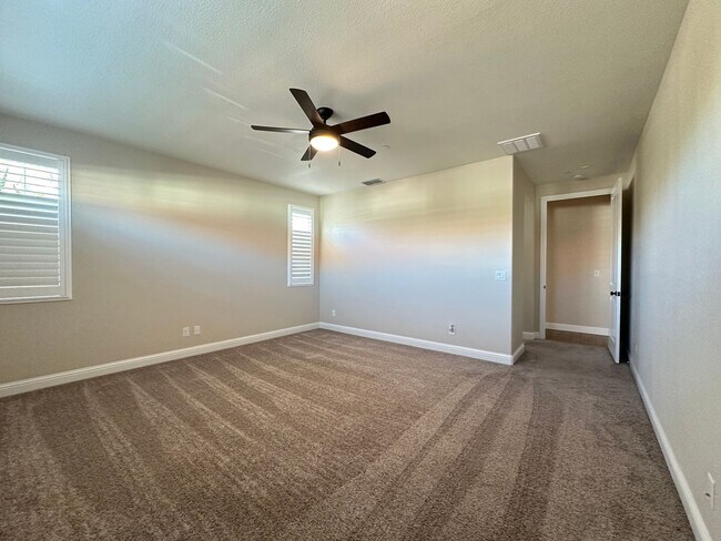 Building Photo - Impressive All Single Story 3 Bedroom, 2.5...