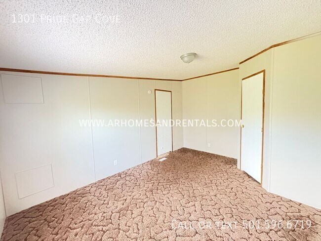 Building Photo - 1301 Pride Gap Cove