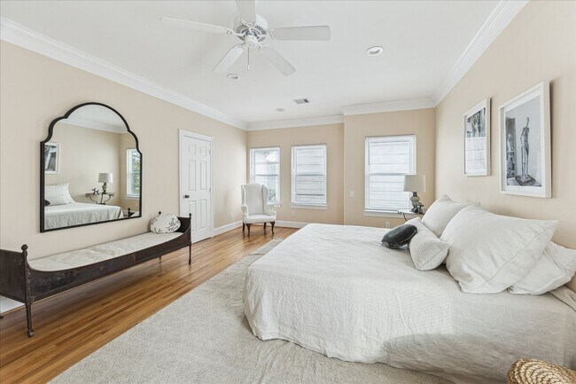 Building Photo - 3515 Yupon St