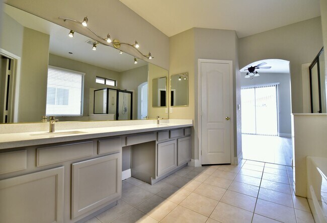 Building Photo - 6157 Copper Crest Dr
