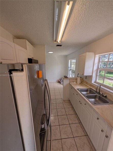 Primary Photo - 720 NW 15th Terrace