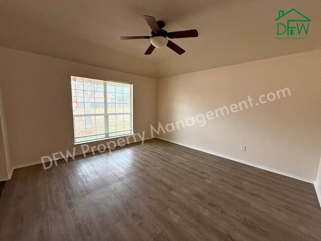 Building Photo - Beautiful 4-Bedroom Home with Scenic Backyard for Lease in Mesquite!