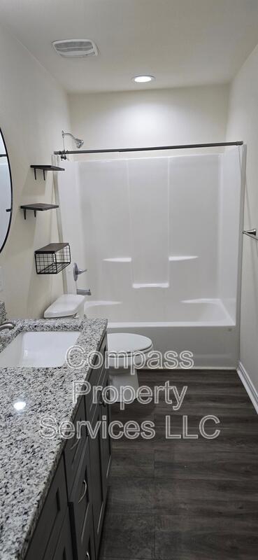 Building Photo - 2808 S 8th St