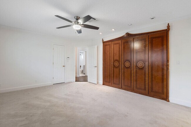 Building Photo - 263 S Maya Palm Dr