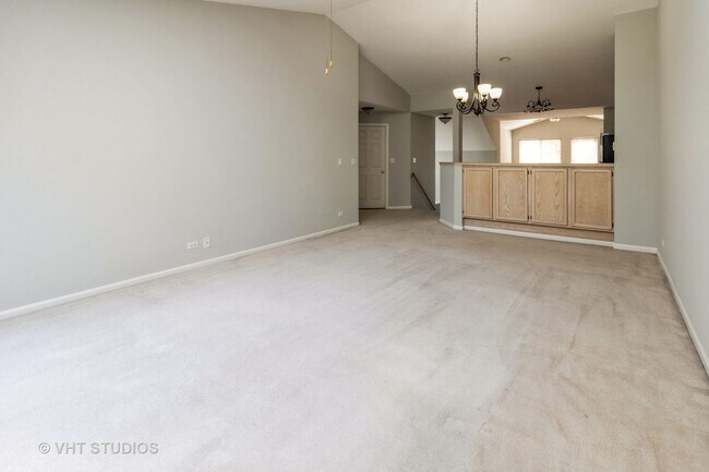 Building Photo - 279 Camel Bend Ct