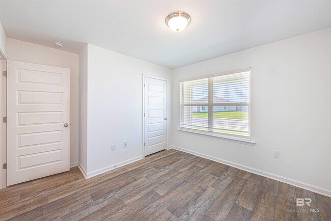 Building Photo - 23294 Shadowridge Dr