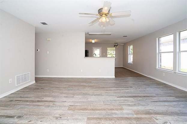 Building Photo - 2704 Frontier Ln