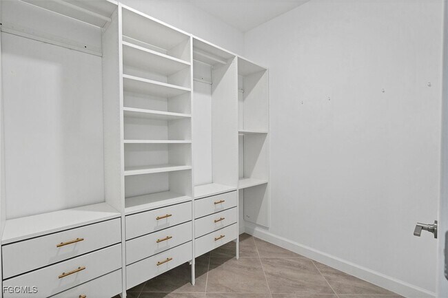 Building Photo - 11368 Canopy Loop