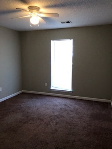 Building Photo - Renovated 2 Bedroom 2 Bath Home for Rent!