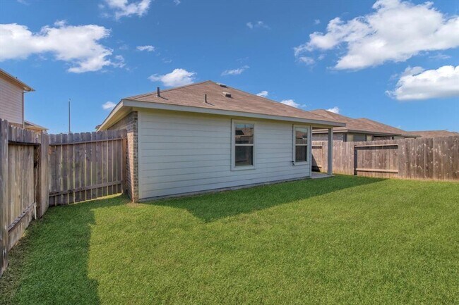 Building Photo - 2439 Moraine Vly Dr
