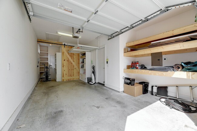 Building Photo - 2010 Goodrich Ave