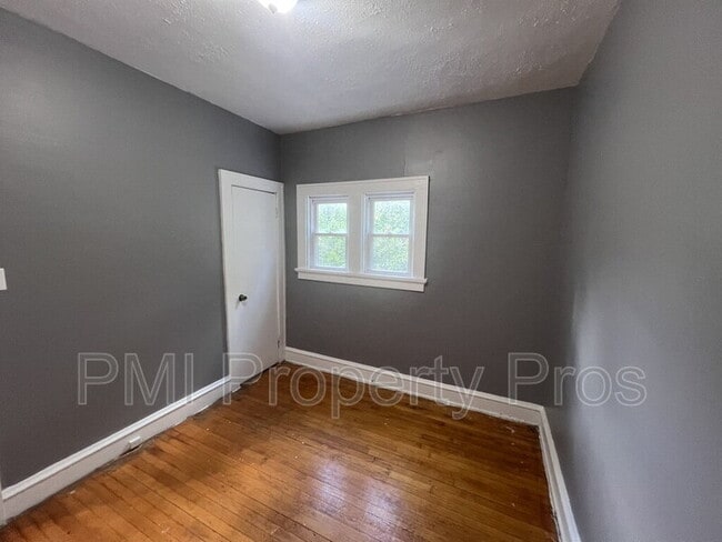 Building Photo - 1536 N 38th St