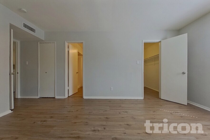 Building Photo - 3816 Aspenwood Dr
